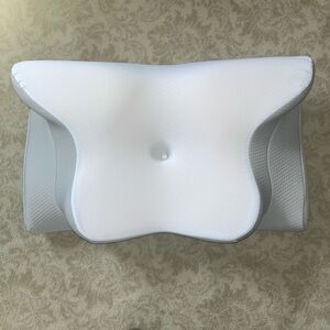 Ergonomic Cervical Neck/shoulder Pillow for pain relief. Breathable pillowcase.